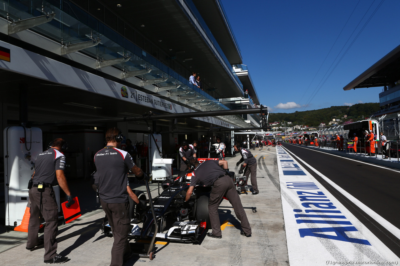 GP RUSSIA, 10.10.2015- Prove Libere 2, Adrian Sutil (GER) Sauber F1 Team C33