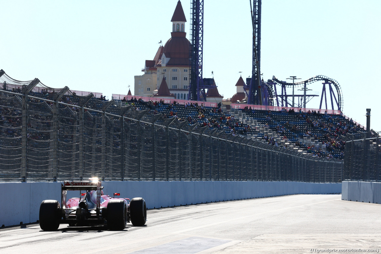 GP RUSSIA, 10.10.2015- Prove Libere 2, Kimi Raikkonen (FIN) Ferrari F14T
