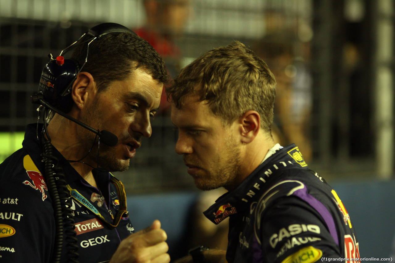 GP SINGAPORE, 21.09.2014 - Gara, Sebastian Vettel (GER) Red Bull Racing RB10