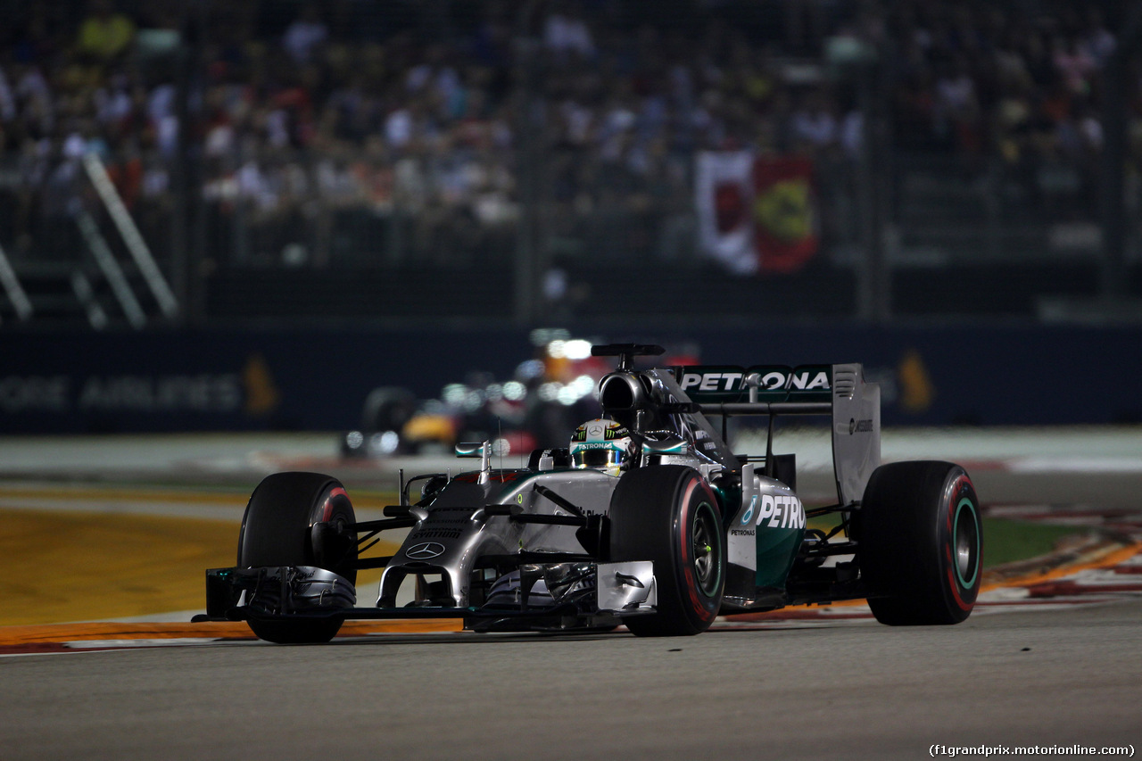 GP SINGAPORE, 21.09.2014 - Gara, Lewis Hamilton (GBR) Mercedes AMG F1 W05