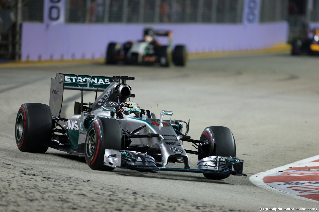 GP SINGAPORE, 21.09.2014 - Gara, Lewis Hamilton (GBR) Mercedes AMG F1 W05