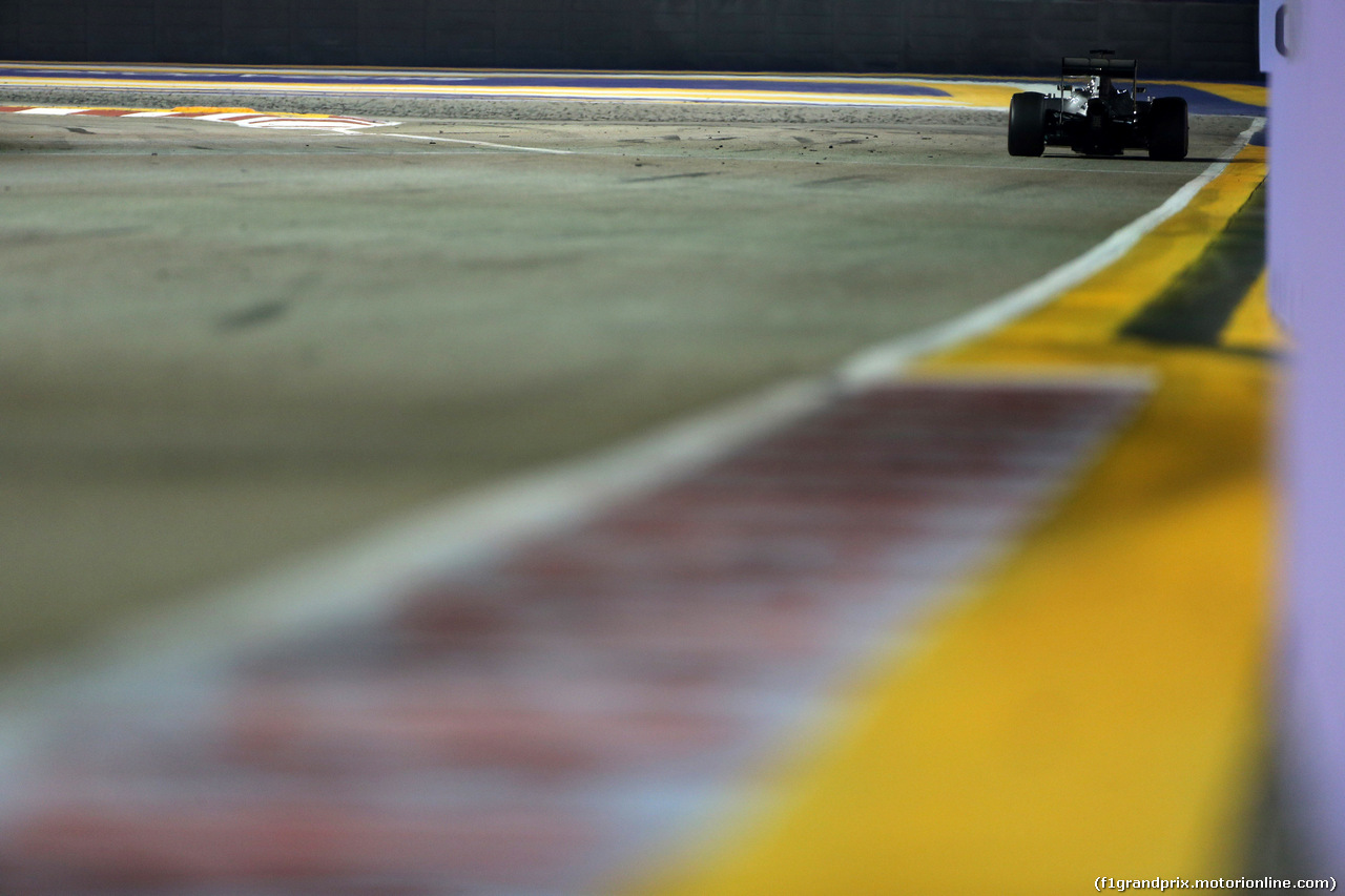 GP SINGAPORE, 21.09.2014 - Gara, Lewis Hamilton (GBR) Mercedes AMG F1 W05