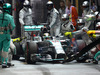 GP SINGAPORE, 21.09.2014 - Gara, Pit stop, Lewis Hamilton (GBR) Mercedes AMG F1 W05