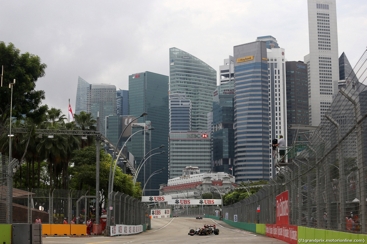 GP SINGAPORE, 20.09.2014 - Prove Libere 3, Pastor Maldonado (VEN) Lotus F1 Team E22