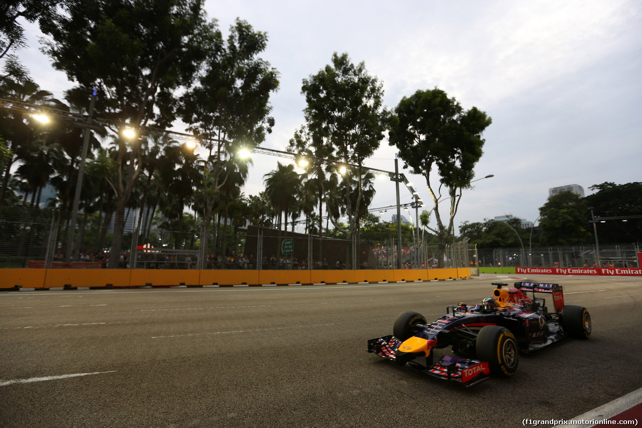 GP SINGAPORE, 20.09.2014 - Prove Libere 3, Sebastian Vettel (GER) Red Bull Racing RB10