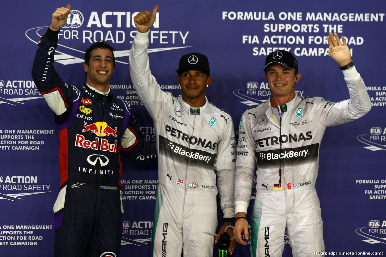 GP SINGAPORE, 20.09.2014 - Qualifiche, terzo Daniel Ricciardo (AUS) Red Bull Racing RB10, Lewis Hamilton (GBR) Mercedes AMG F1 W05 pole position e secondo Nico Rosberg (GER) Mercedes AMG F1 W05