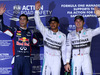 GP SINGAPORE, 20.09.2014 - Qualifiche, terzo Daniel Ricciardo (AUS) Red Bull Racing RB10, Lewis Hamilton (GBR) Mercedes AMG F1 W05 pole position e secondo Nico Rosberg (GER) Mercedes AMG F1 W05