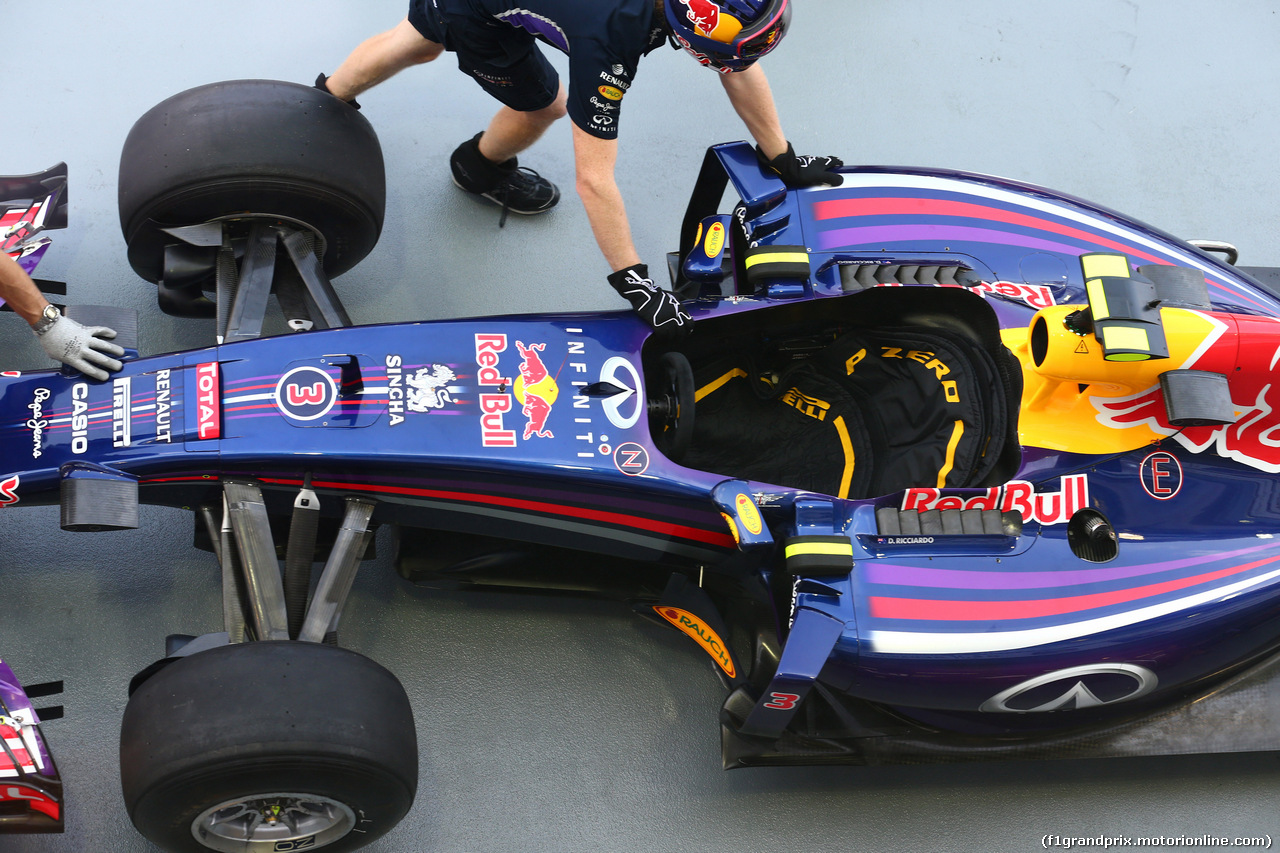 GP SINGAPORE, 19.09.2014- Prove Libere 1, Daniel Ricciardo (AUS) Red Bull Racing RB10