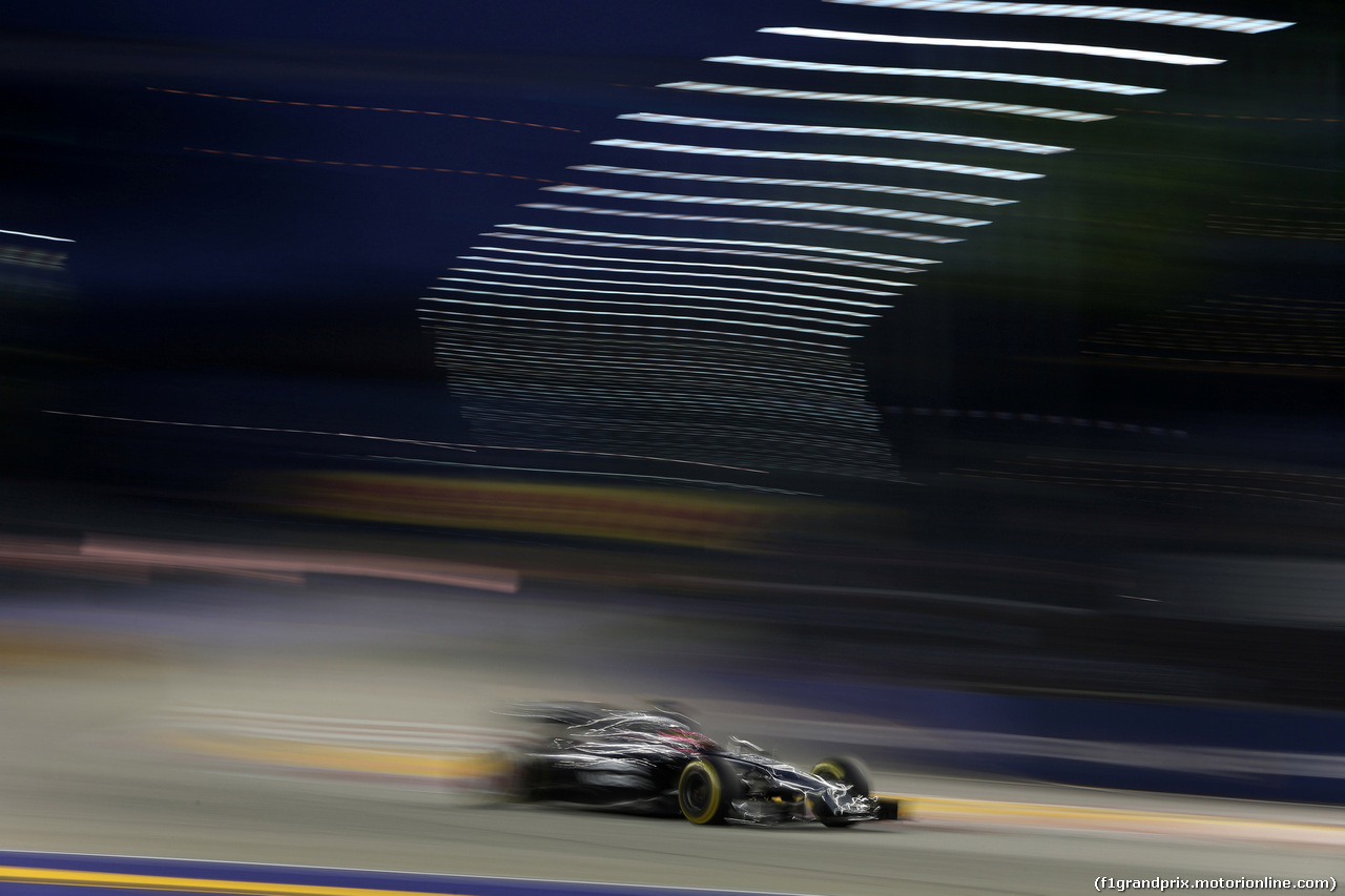 GP SINGAPORE, 19.09.2014- Prove Libere 1, Jenson Button (GBR) McLaren Mercedes MP4-29