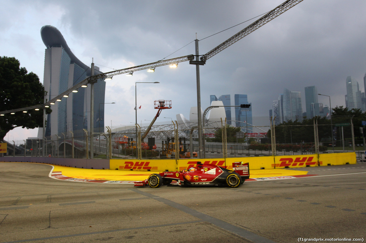 GP SINGAPORE, 19.09.2014- Prove Libere 1, Fernando Alonso (ESP) Ferrari F14-T