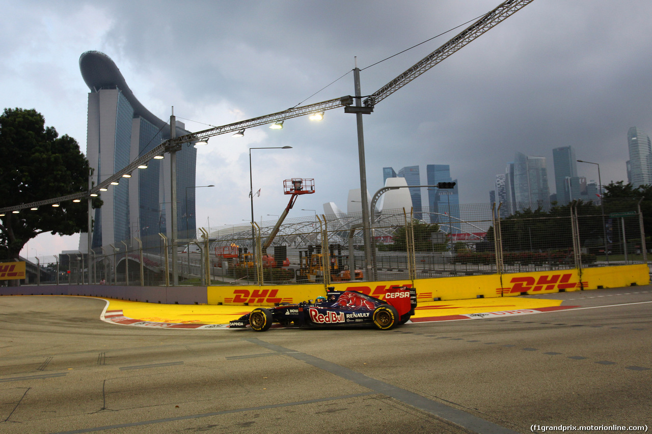 GP SINGAPORE, 19.09.2014- Prove Libere 1, Jean-Eric Vergne (FRA) Scuderia Toro Rosso STR9