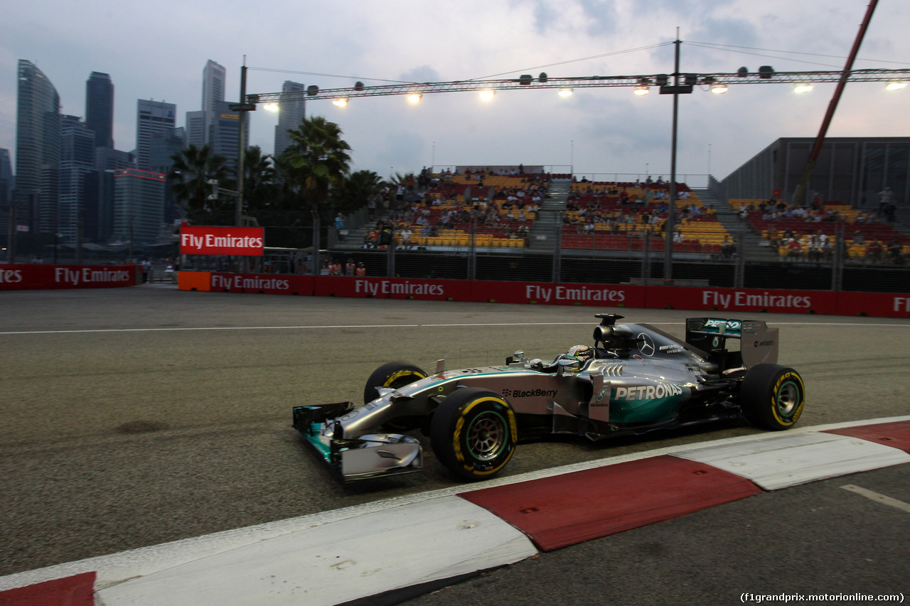 GP SINGAPORE, 19.09.2014- Prove Libere 1, Lewis Hamilton (GBR) Mercedes AMG F1 W05