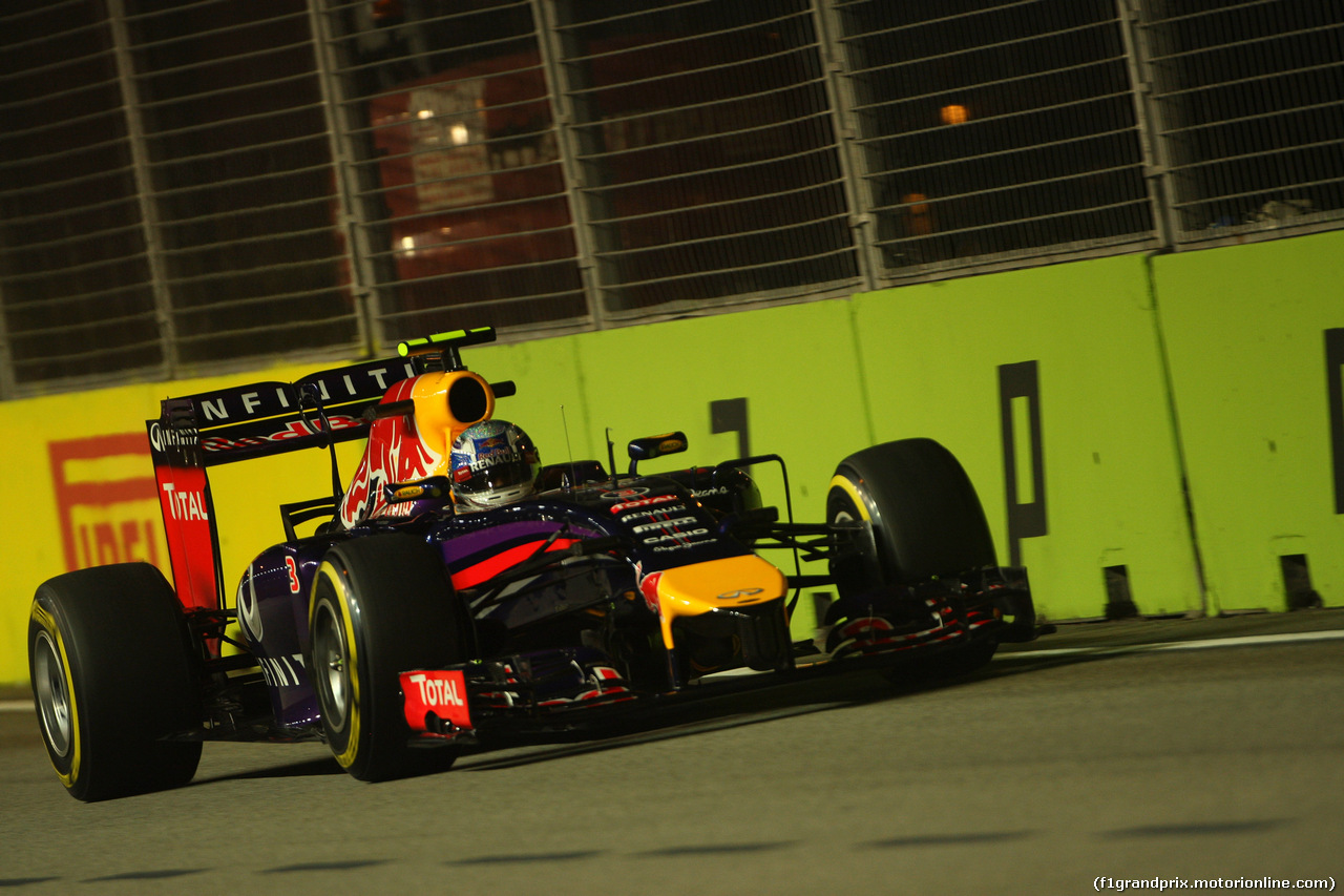 GP SINGAPORE, 19.09.2014- Prove Libere 2, Daniel Ricciardo (AUS) Red Bull Racing RB10