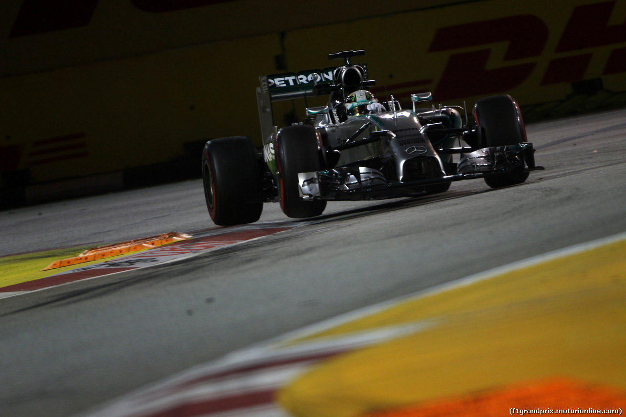 GP SINGAPORE, 19.09.2014- Prove Libere 2, Lewis Hamilton (GBR) Mercedes AMG F1 W05