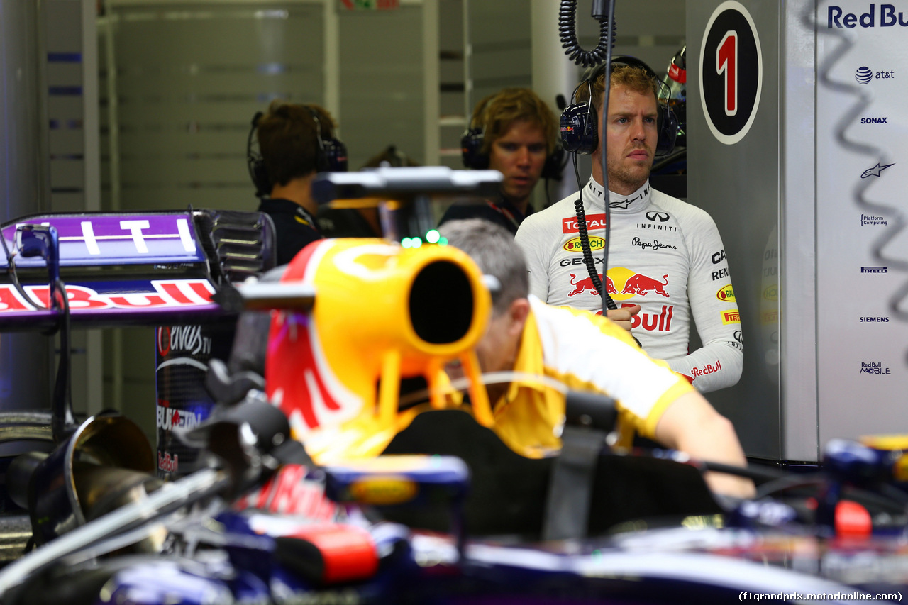 GP SINGAPORE, 19.09.2014- Prove Libere 2, Sebastian Vettel (GER) Red Bull Racing RB10