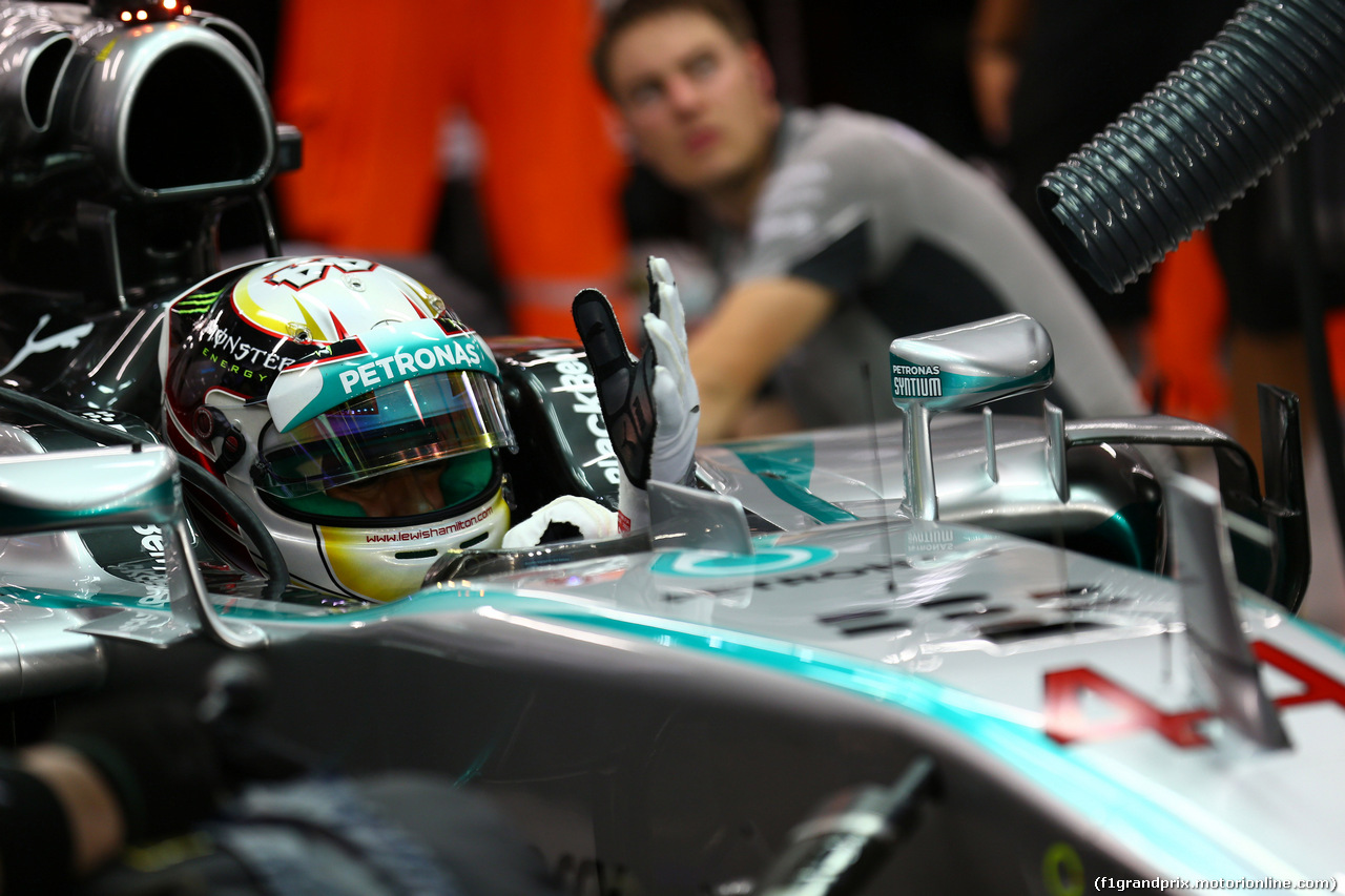 GP SINGAPORE, 19.09.2014- Prove Libere 2, Lewis Hamilton (GBR) Mercedes AMG F1 W05