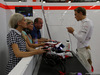 GP SINGAPORE, 19.09.2014- Free Practice 1, Max Chilton (GBR), Marussia F1 Team MR03 with his parents e Domenica.