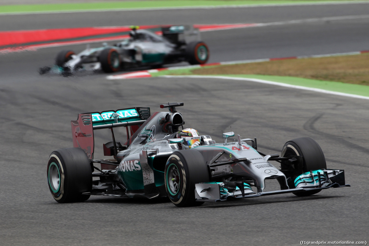 GP SPAGNA, 11.05.2014-  Gara, Lewis Hamilton (GBR) Mercedes AMG F1 W05 davanti a Nico Rosberg (GER) Mercedes AMG F1 W05