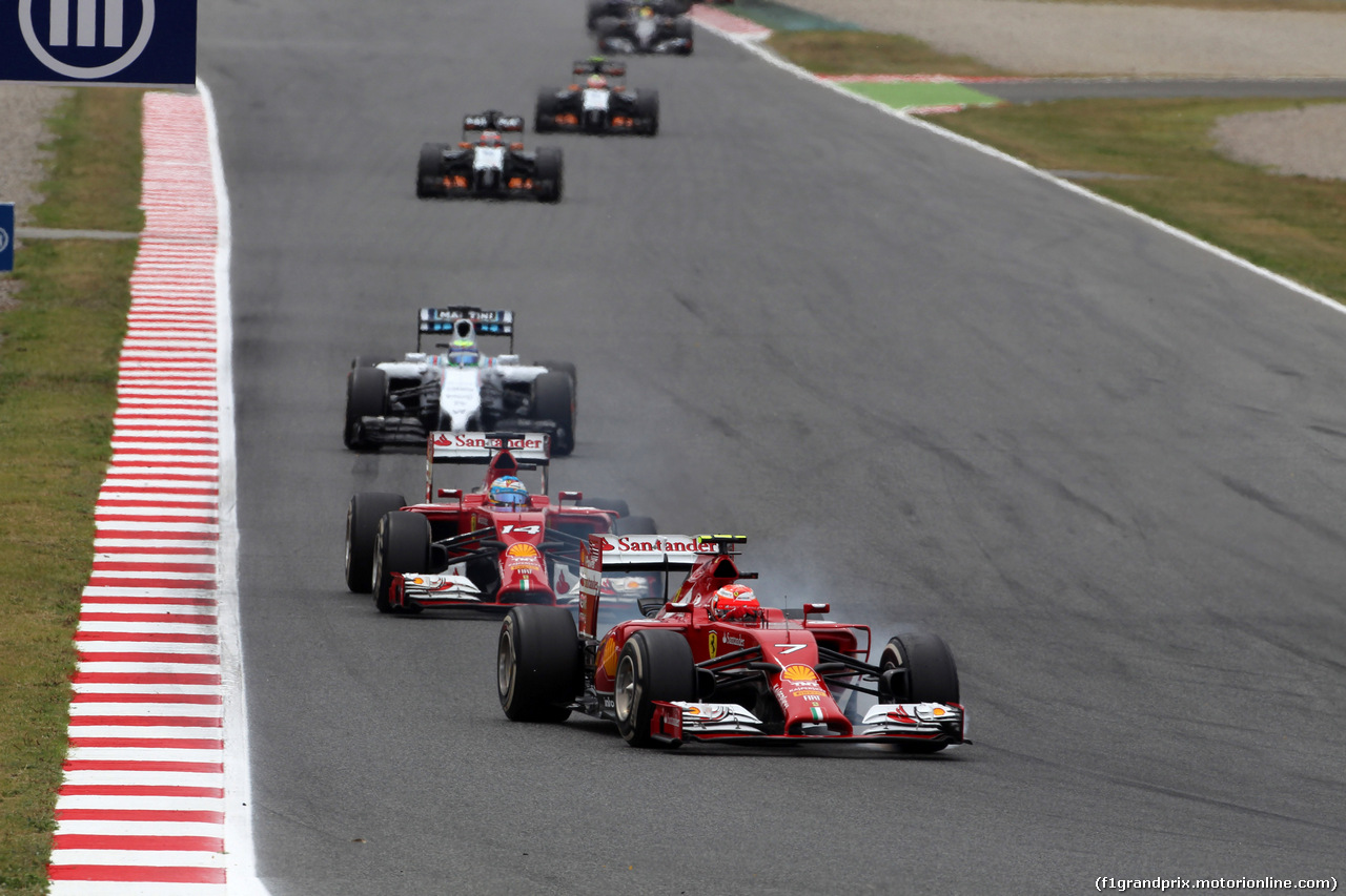 GP SPAGNA, 11.05.2014-  Gara, Kimi Raikkonen (FIN) Ferrari F14-T davanti a Fernando Alonso (ESP) Ferrari F14-T