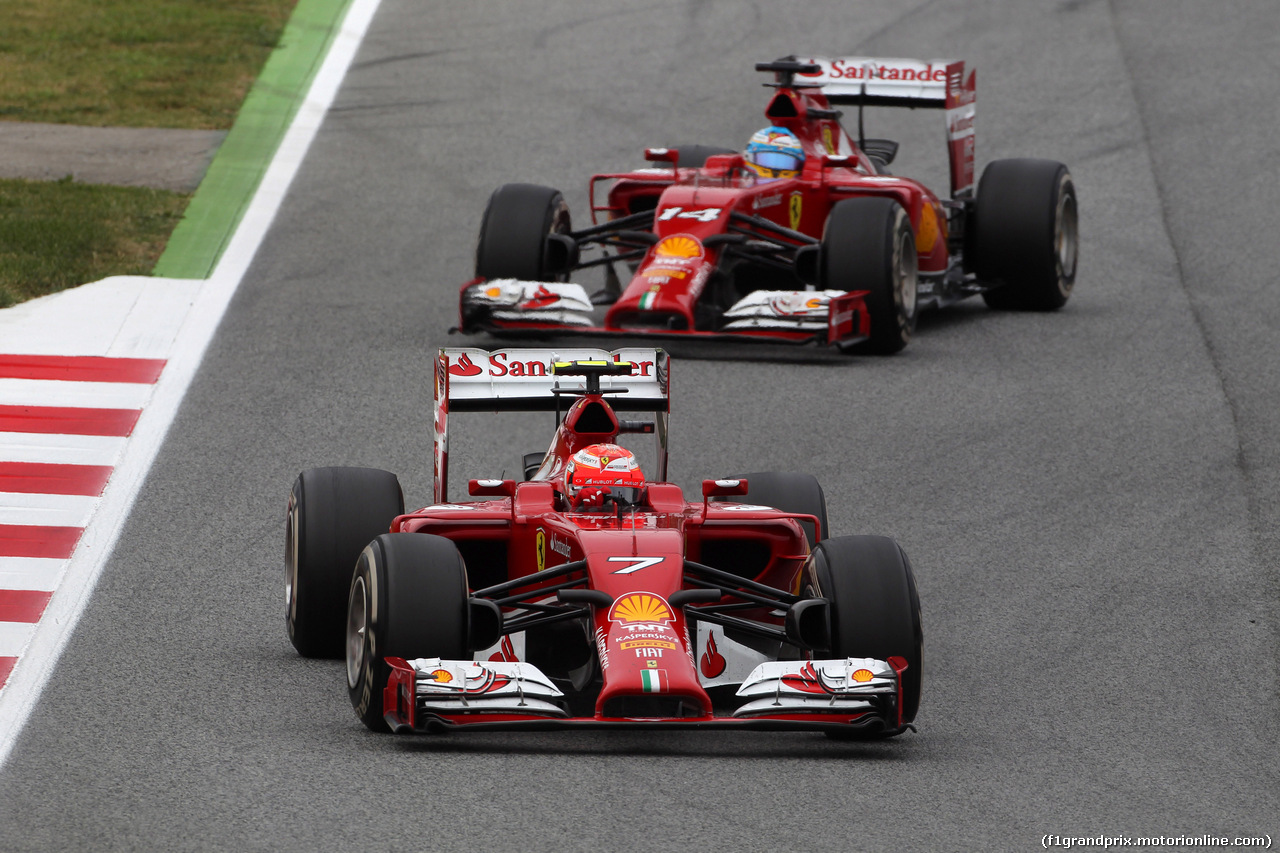 GP SPAGNA, 11.05.2014-  Gara, Kimi Raikkonen (FIN) Ferrari F14-T davanti a Fernando Alonso (ESP) Ferrari F14-T