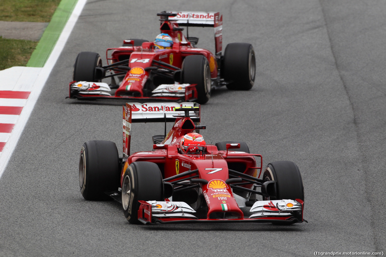 GP SPAGNA, 11.05.2014-  Gara, Kimi Raikkonen (FIN) Ferrari F14-T davanti a Fernando Alonso (ESP) Ferrari F14-T