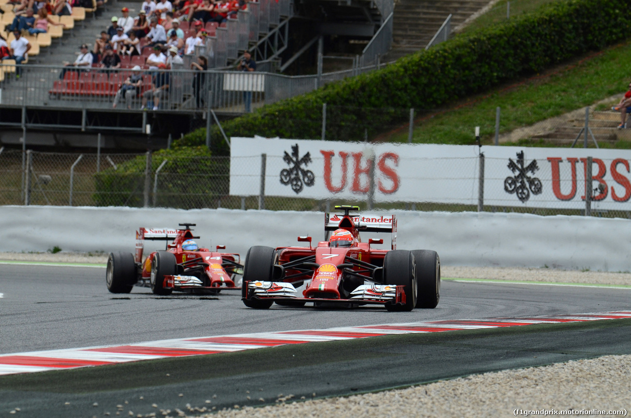 GP SPAGNA, 11.05.2014-  Gara, Kimi Raikkonen (FIN) Ferrari F14-T davanti a Fernando Alonso (ESP) Ferrari F14-T