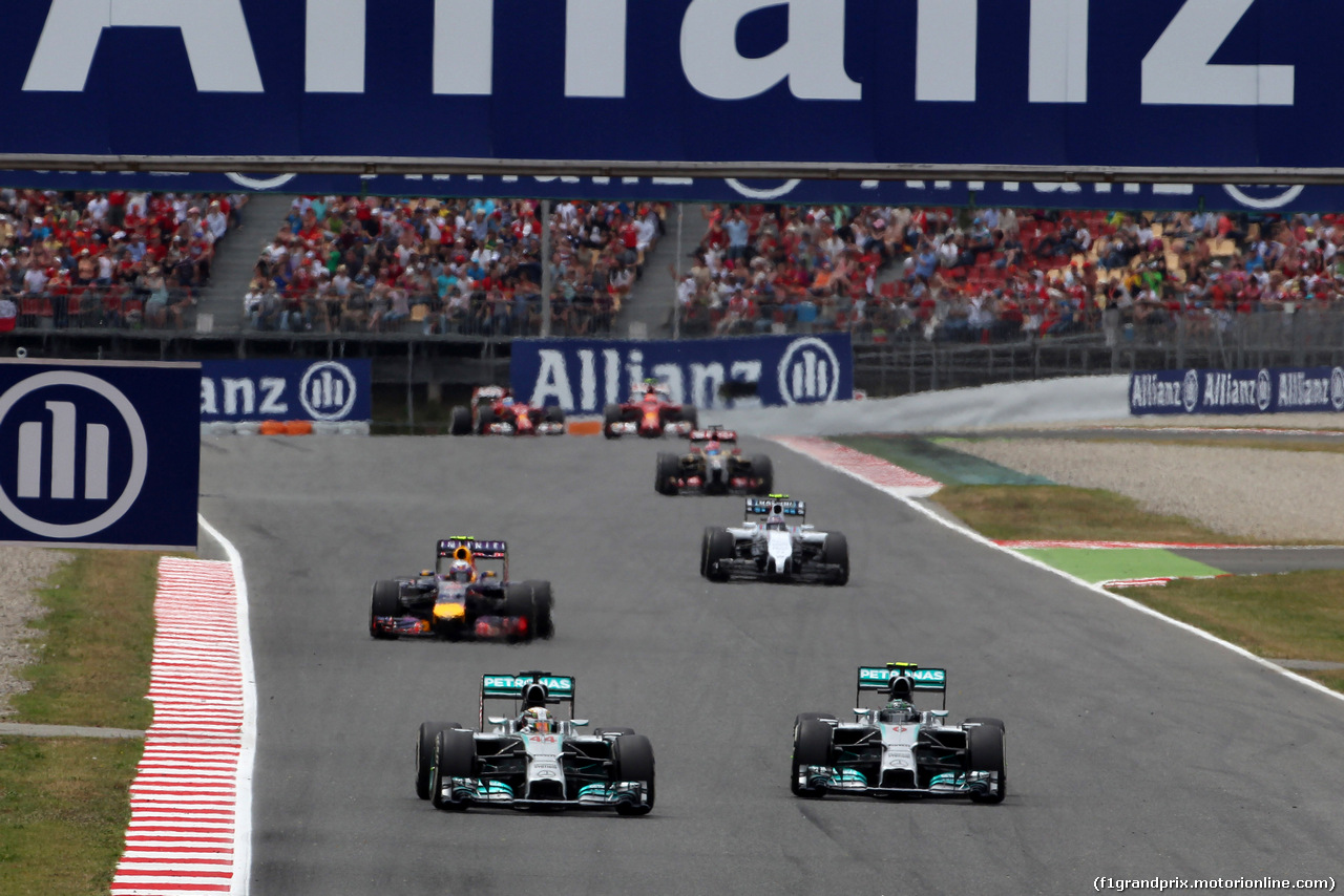 GP SPAGNA, 11.05.2014-  Gara, Lewis Hamilton (GBR) Mercedes AMG F1 W05 e Nico Rosberg (GER) Mercedes AMG F1 W05