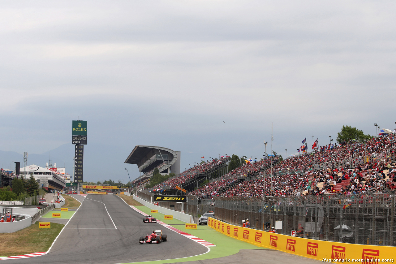 GP SPAGNA, 11.05.2014-  Gara,Kimi Raikkonen (FIN) Ferrari F14-T davanti a Fernando Alonso (ESP) Ferrari F14-T