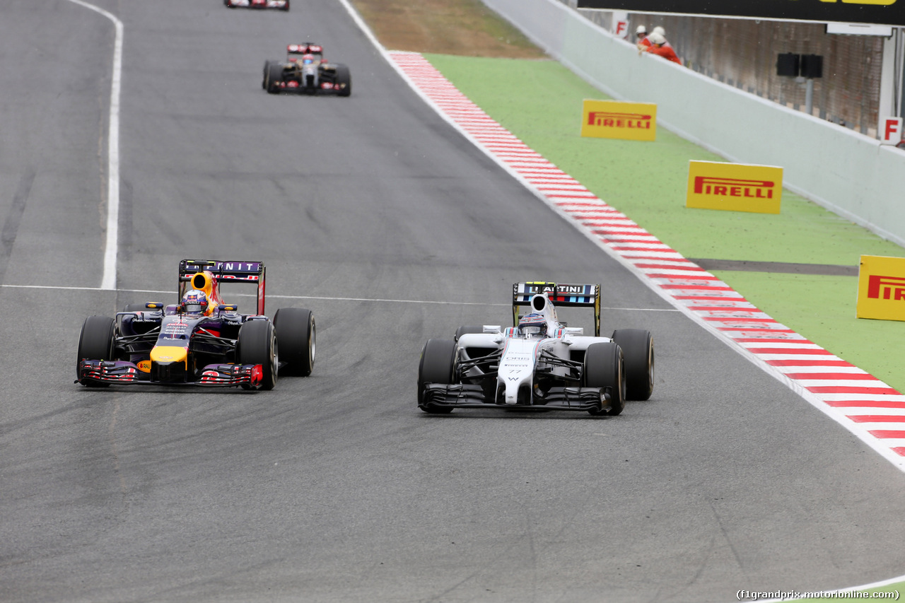 GP SPAGNA, 11.05.2014-  Gara, Daniel Ricciardo (AUS) Red Bull Racing RB10 e Valtteri Bottas (FIN) Williams F1 Team FW36