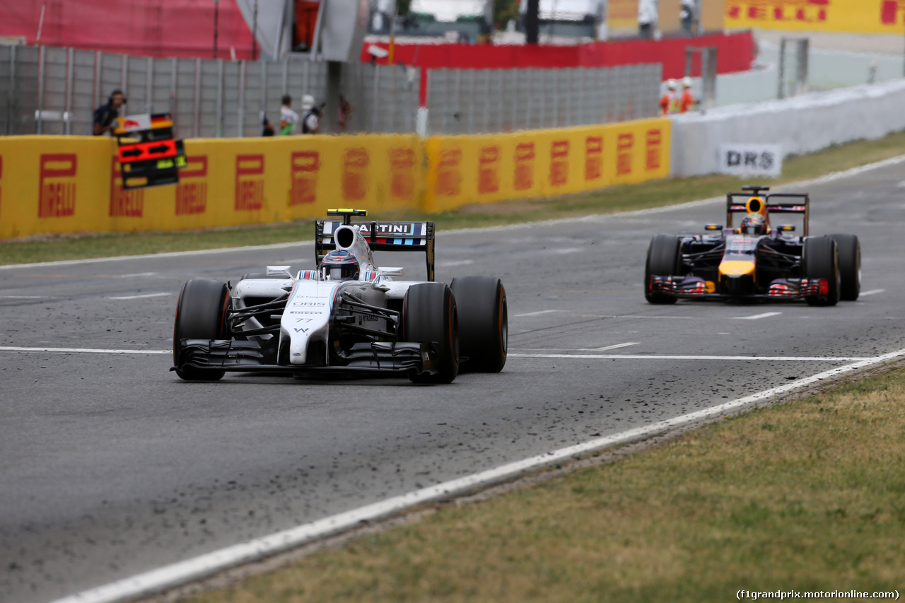 GP SPAGNA, 11.05.2014-  Gara, Valtteri Bottas (FIN) Williams F1 Team FW36 e Daniel Ricciardo (AUS) Red Bull Racing RB10