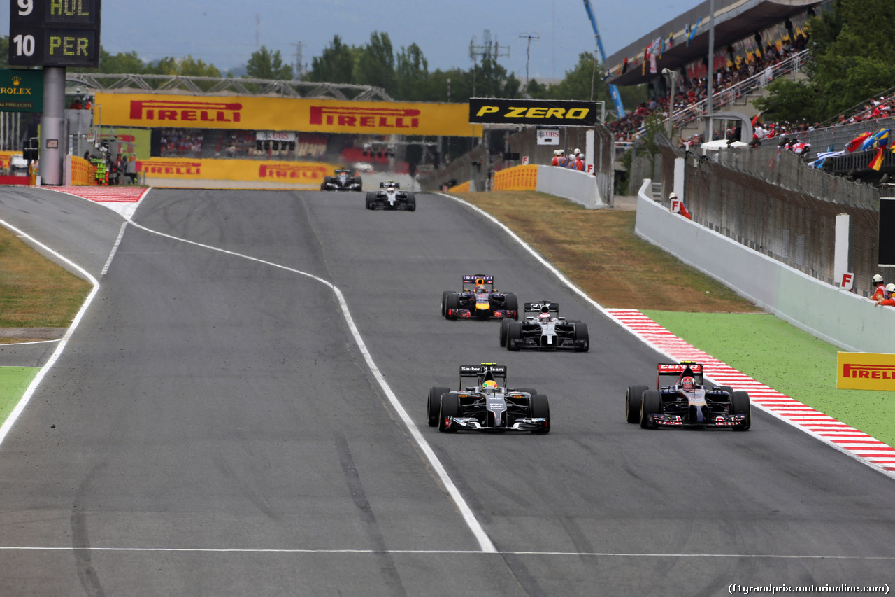 GP SPAGNA, 11.05.2014-  Gara, Esteban Gutierrez (MEX), Sauber F1 Team C33 e Jean-Eric Vergne (FRA) Scuderia Toro Rosso STR9