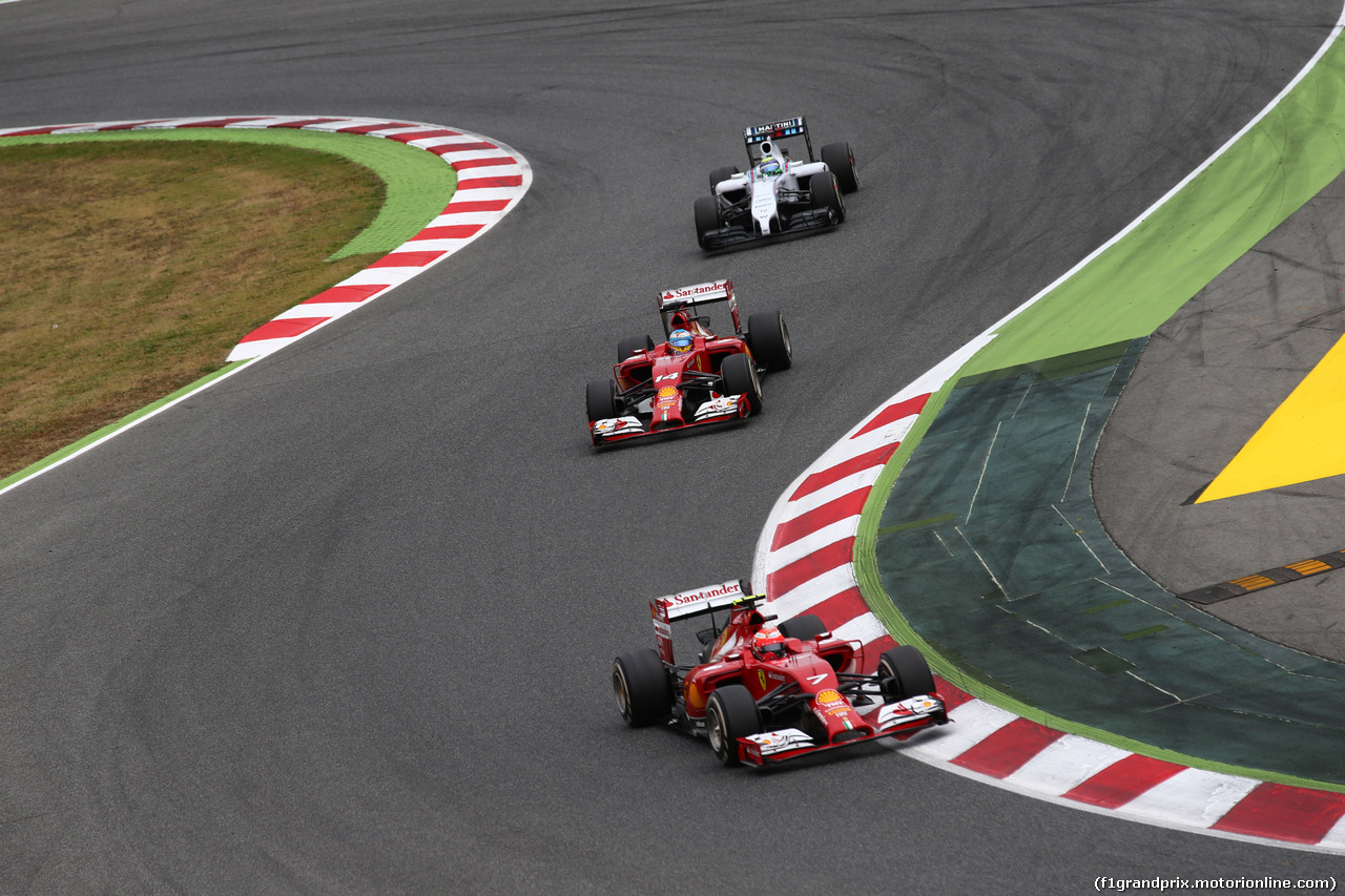 GP SPAGNA, 11.05.2014-  Gara, Kimi Raikkonen (FIN) Ferrari F14-T davanti a Fernando Alonso (ESP) Ferrari F14-T