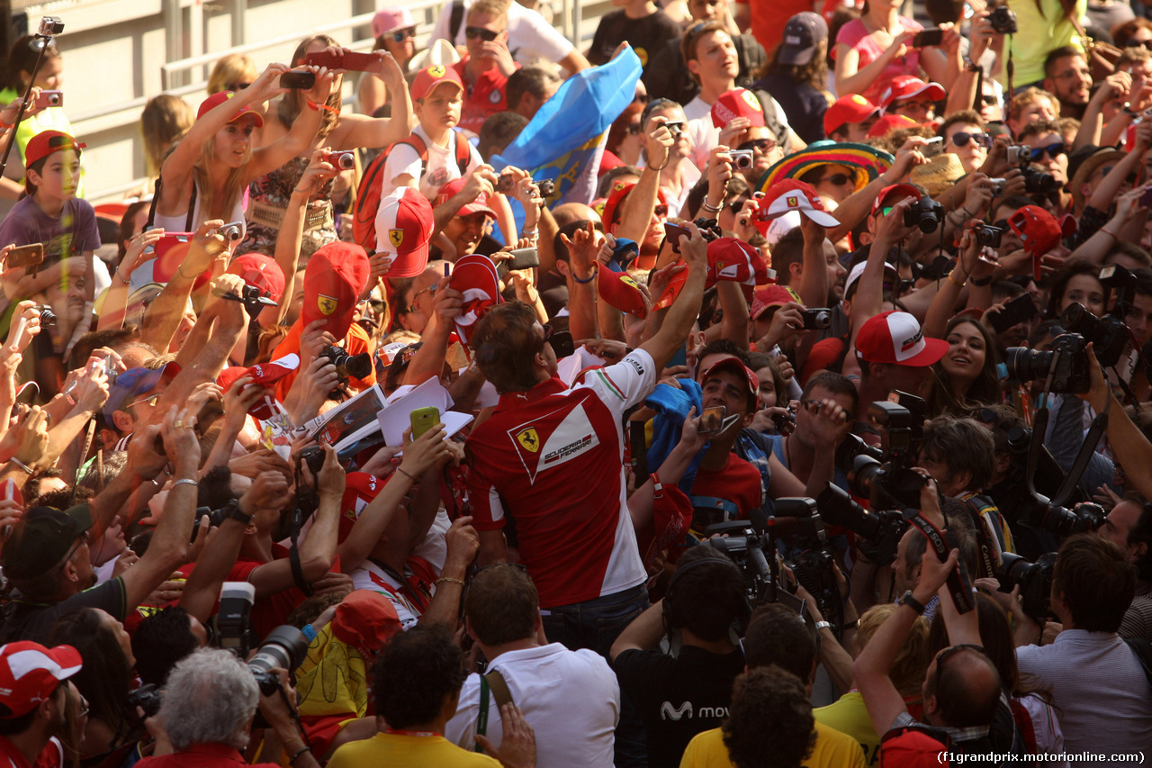 GP SPAGNA, 08.05.2014 - Autograph session, Fernando Alonso (ESP) Ferrari F14-T