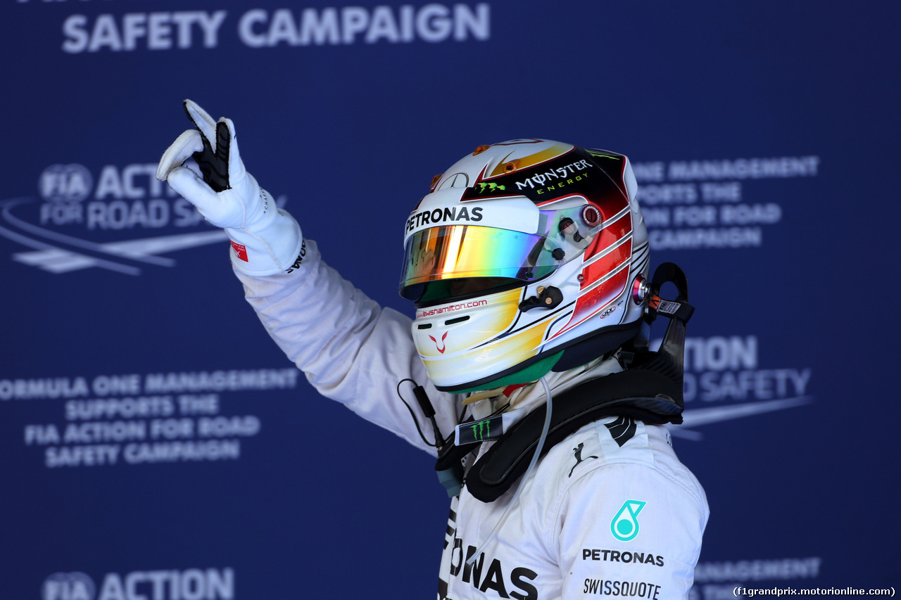 GP SPAGNA, 10.05.2014- Qualifiche, Lewis Hamilton (GBR) Mercedes AMG F1 W05 pole position