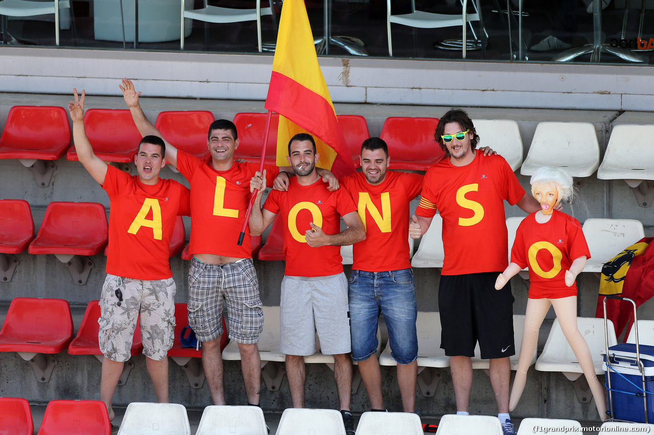 GP SPAGNA, 09.05.2014- Prove Libere 2, fans of Fernando Alonso (ESP) Ferrari F14-T