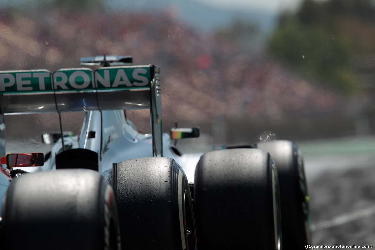 GP SPAGNA, 09.05.2014- Prove Libere 2, Lewis Hamilton (GBR) Mercedes AMG F1 W05 e Nico Rosberg (GER) Mercedes AMG F1 W05