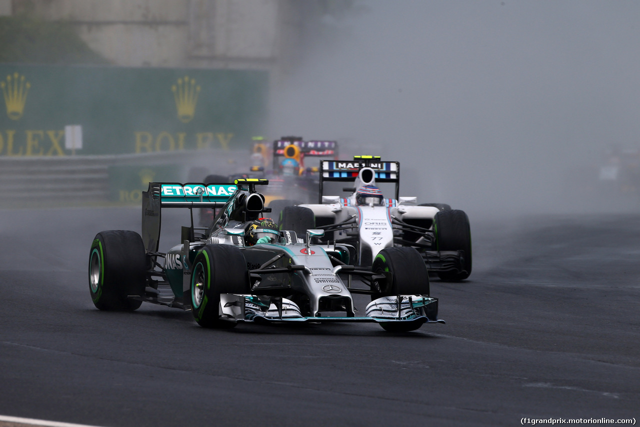 GP UNGHERIA, 27.07.2014- Gara, Nico Rosberg (GER) Mercedes AMG F1 W05 davanti a Valtteri Bottas (FIN) Williams F1 Team FW36