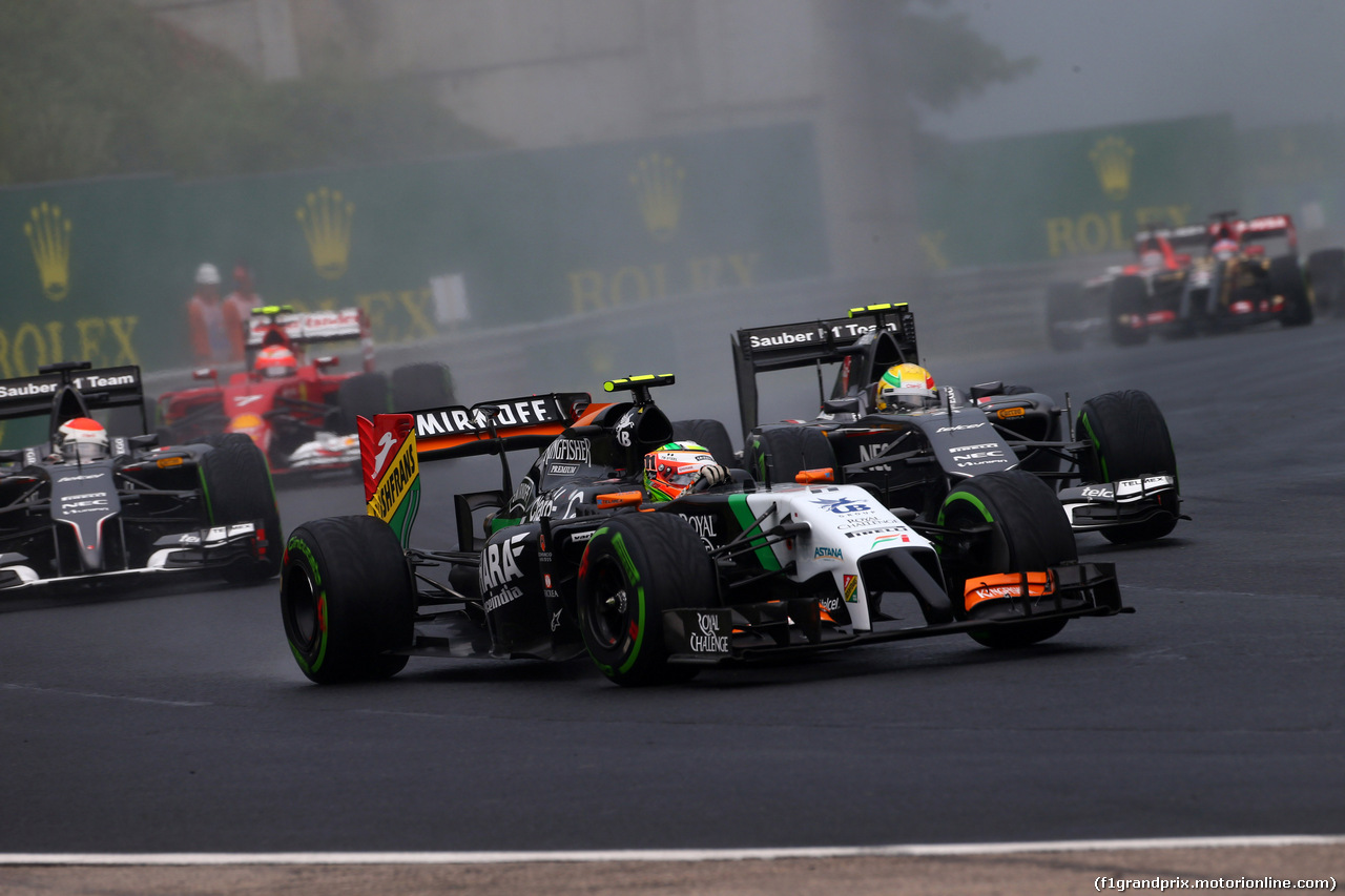 GP UNGHERIA, 27.07.2014- Gara, Sergio Perez (MEX) Sahara Force India F1 VJM07 e Esteban Gutierrez (MEX), Sauber F1 Team C33
