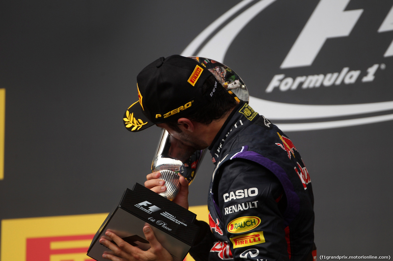 GP UNGHERIA, 27.07.2014- Gara, Daniel Ricciardo (AUS) Red Bull Racing RB10, vincitore