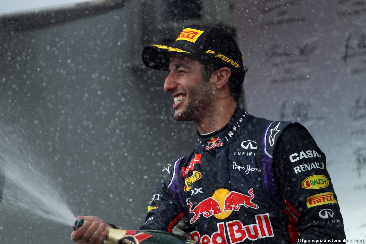 GP UNGHERIA, 27.07.2014- Gara, Daniel Ricciardo (AUS) Red Bull Racing RB10, vincitore