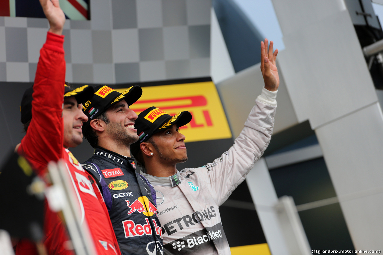GP UNGHERIA, 27.07.2014- Gara, Daniel Ricciardo (AUS) Red Bull Racing RB10, vincitore, secondo Fernando Alonso (ESP) Ferrari F14-T e terzo Lewis Hamilton (GBR) Mercedes AMG F1 W05