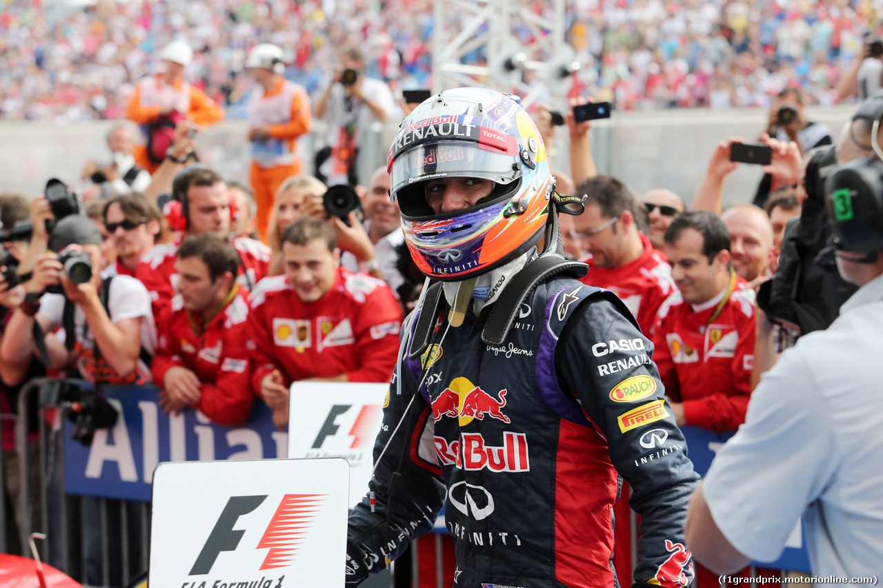 GP UNGHERIA, 27.07.2014- Gara, Daniel Ricciardo (AUS) Red Bull Racing RB10, vincitore