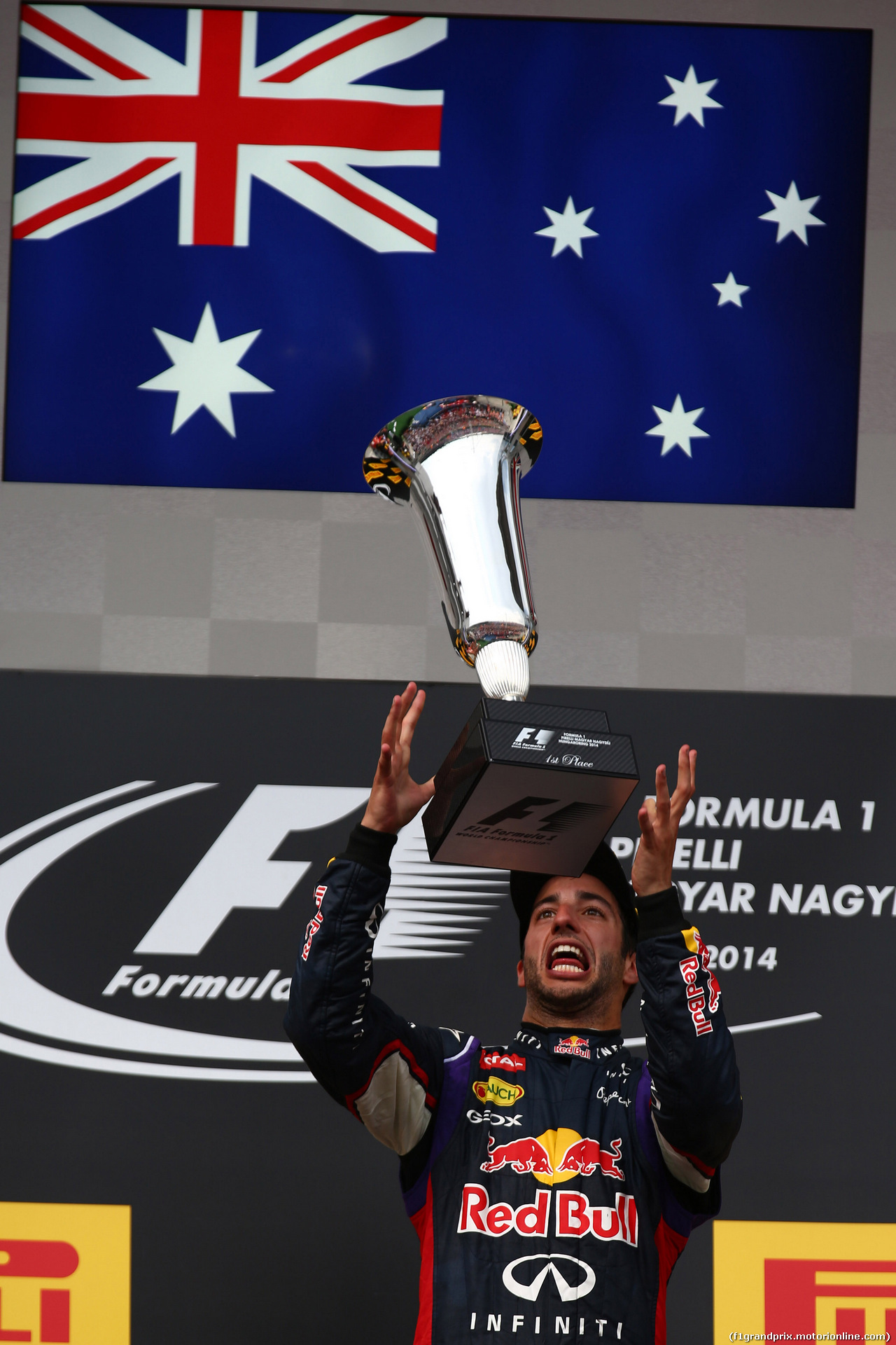 GP UNGHERIA, 27.07.2014- Gara, Daniel Ricciardo (AUS) Red Bull Racing RB10, vincitore