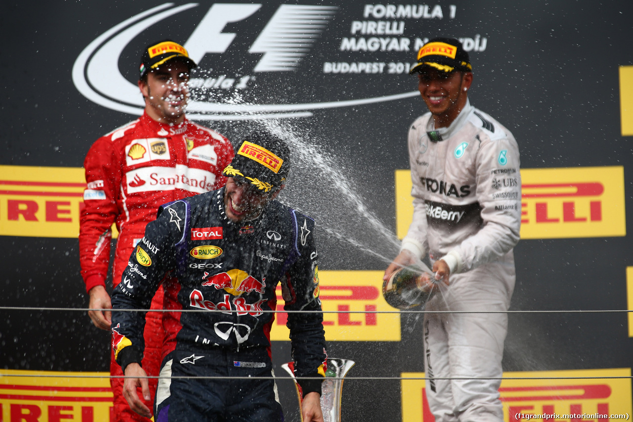 GP UNGHERIA, 27.07.2014- Gara, Daniel Ricciardo (AUS) Red Bull Racing RB10, vincitore, secondo Fernando Alonso (ESP) Ferrari F14-T e terzo Lewis Hamilton (GBR) Mercedes AMG F1 W05