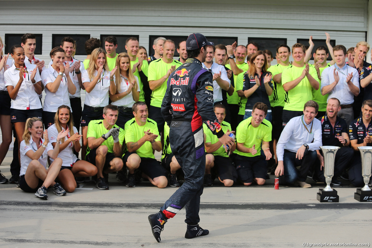 GP UNGHERIA, 27.07.2014- Gara, Festeggiamenti, Daniel Ricciardo (AUS) Red Bull Racing RB10 vincitore