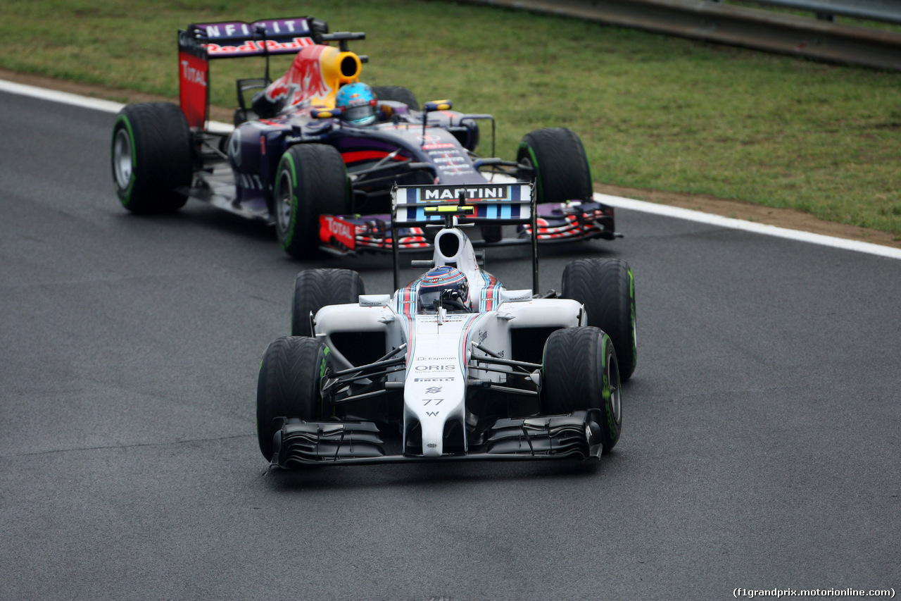 GP UNGHERIA, 27.07.2014- Gara, Valtteri Bottas (FIN) Williams F1 Team FW36 e Sebastian Vettel (GER) Red Bull Racing RB10