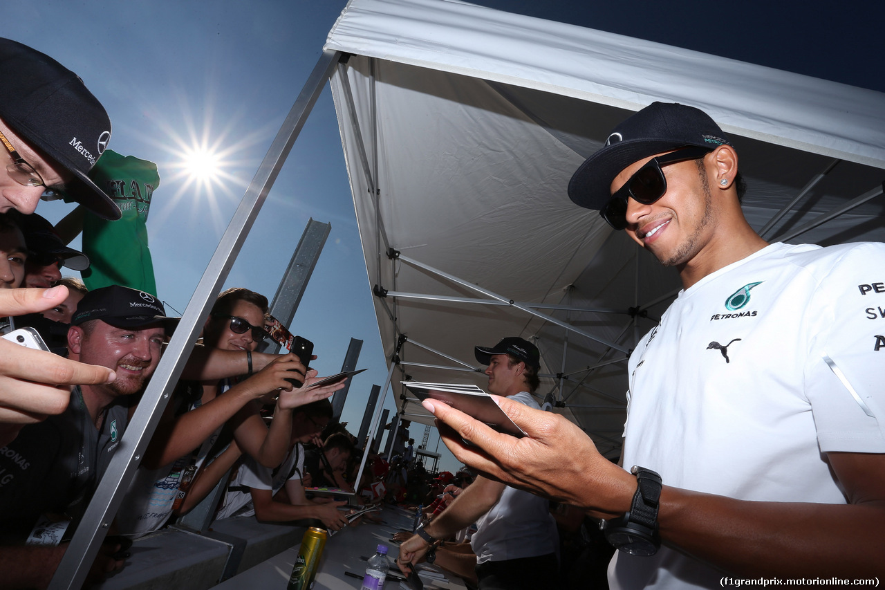 GP UNGHERIA, 24.07.2014- Autograph session, Lewis Hamilton (GBR) Mercedes AMG F1 W05