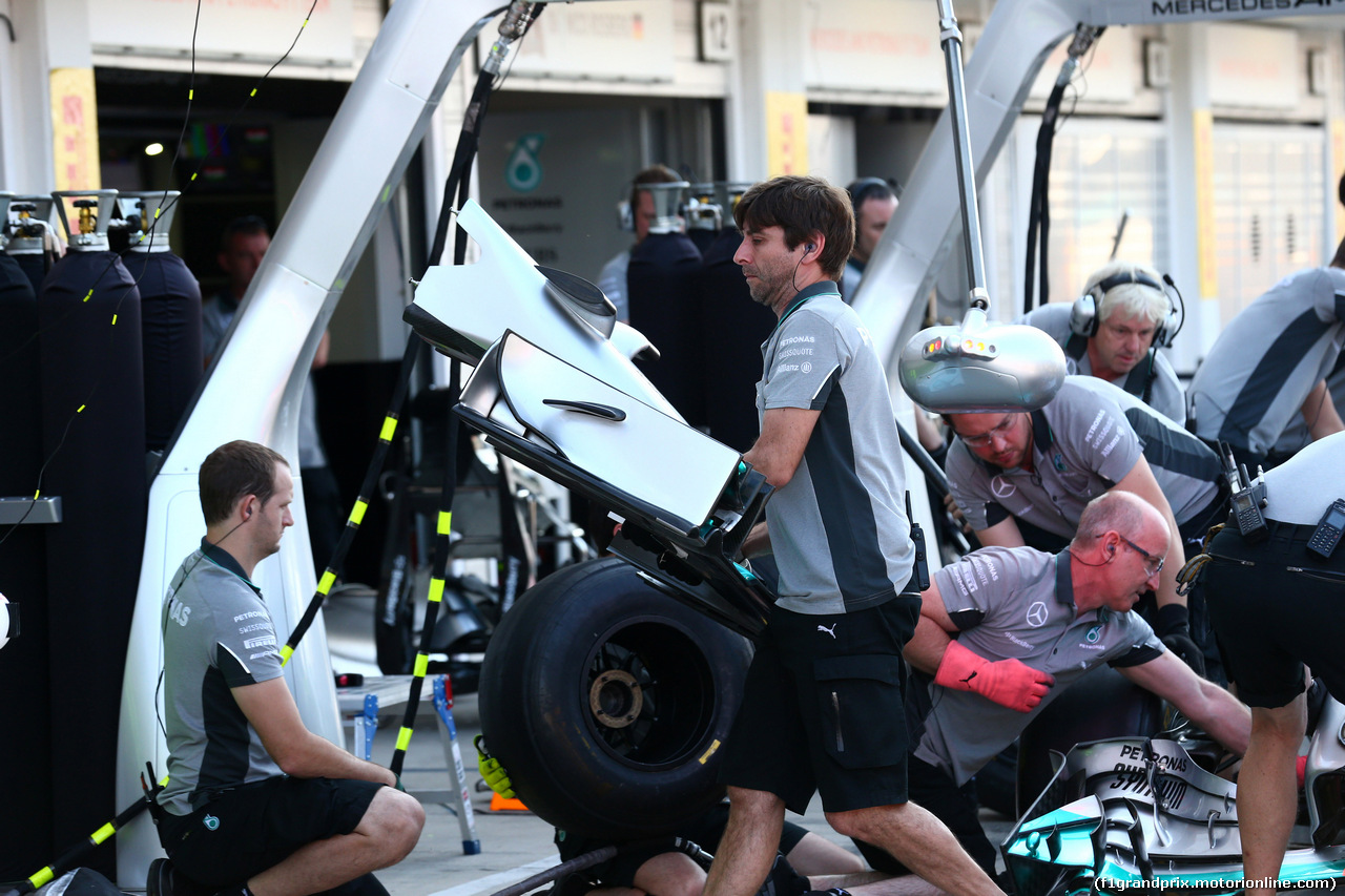 GP UNGHERIA, 26.07.2014- Mechanics Mercedes