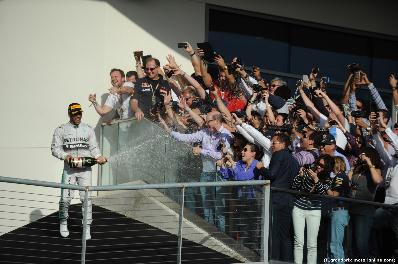 GP USA, 02.11.2014 - Gara, 1st position Lewis Hamilton (GBR) Mercedes AMG F1 W05