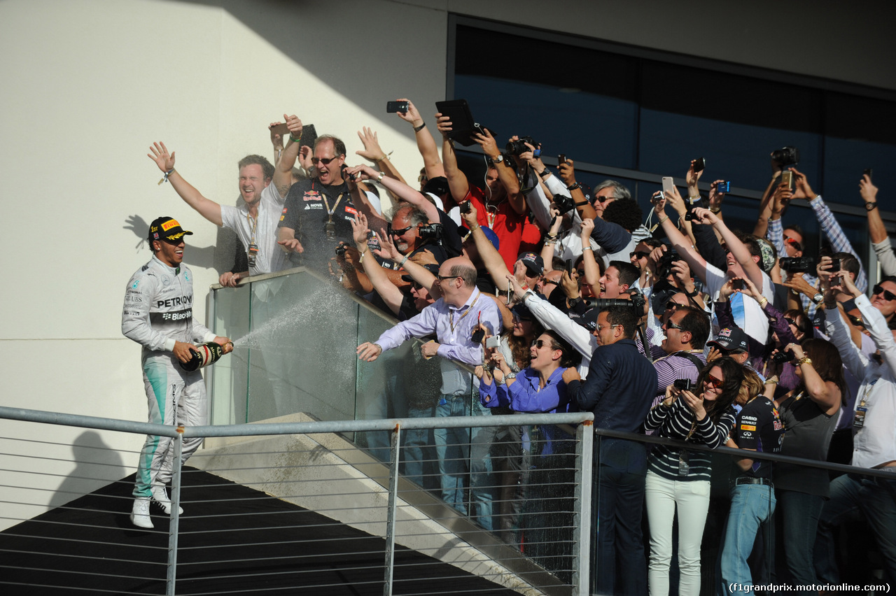 GP USA, 02.11.2014 - Gara, 1st position Lewis Hamilton (GBR) Mercedes AMG F1 W05